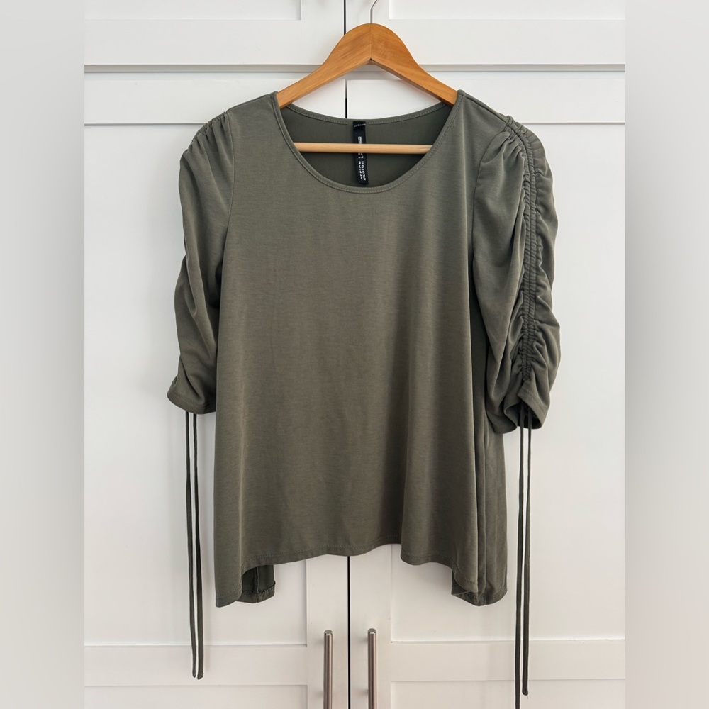 Design Lab Lord & Taylor Olive Green Ruched Sleeve Top